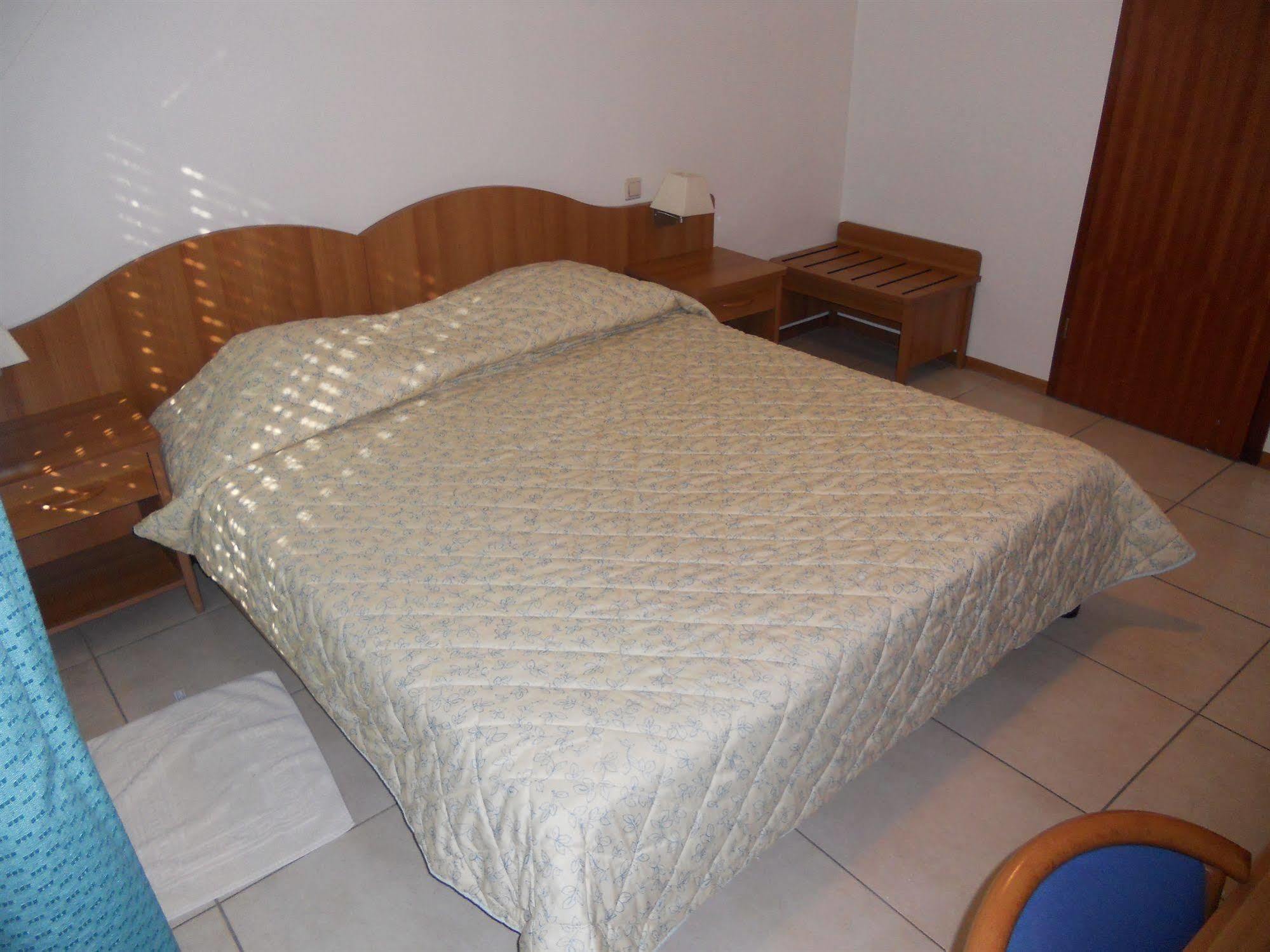 Hotel Carpini بشاراغي المظهر الخارجي الصورة